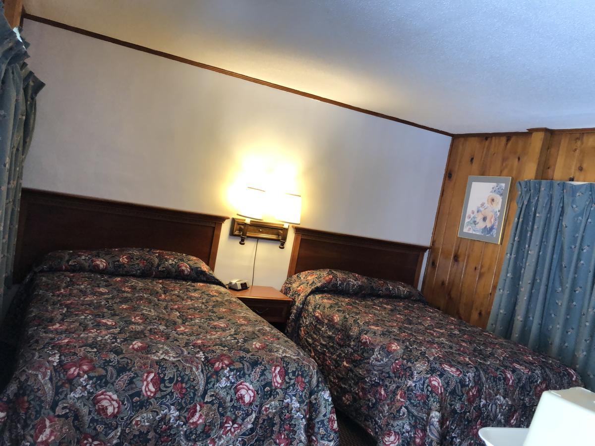 Sun N Snow Hotel Cadillac Extérieur photo